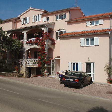 Apartamento House Maric Poreč Exterior foto