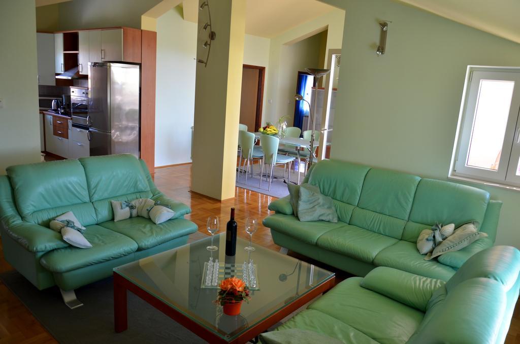 Apartamento House Maric Poreč Exterior foto